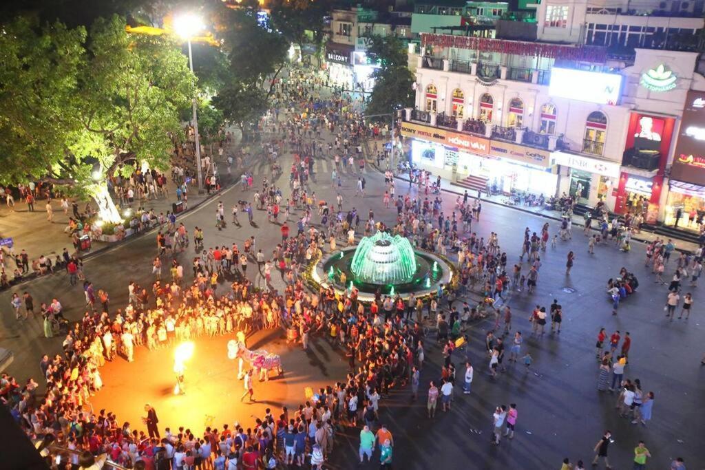 Old Quarter Autumn Hanoi Bagian luar foto